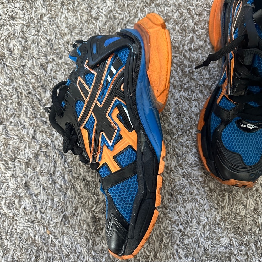 Men's Balenciaga Runner Sneakers - Picture 2 of 12